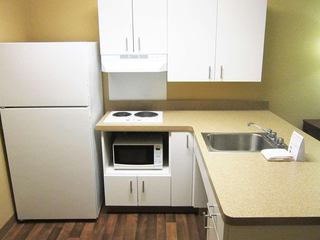 Extended Stay America Select Suites - Detroit - Roseville Zimmer foto